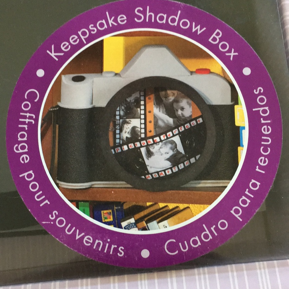 Keepsake Shadow Box - Camera Shape - Picture 5 of 6